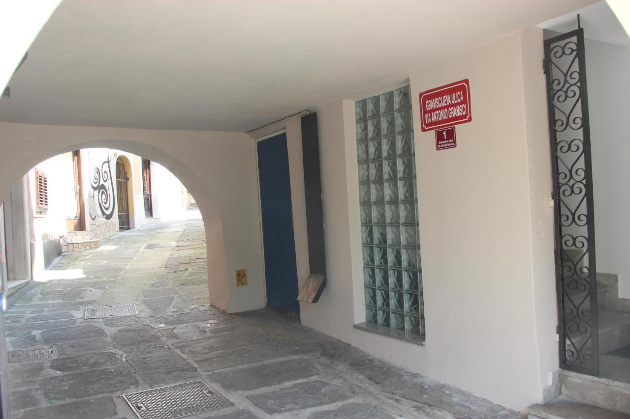 Lighthouse.Izola Apartment Bagian luar foto