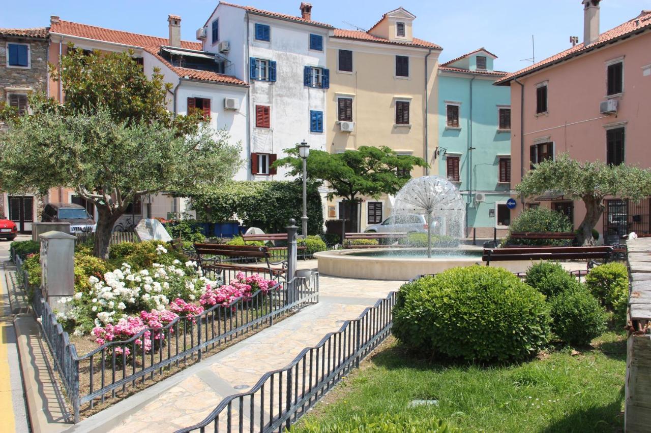 Lighthouse.Izola Apartment Bagian luar foto
